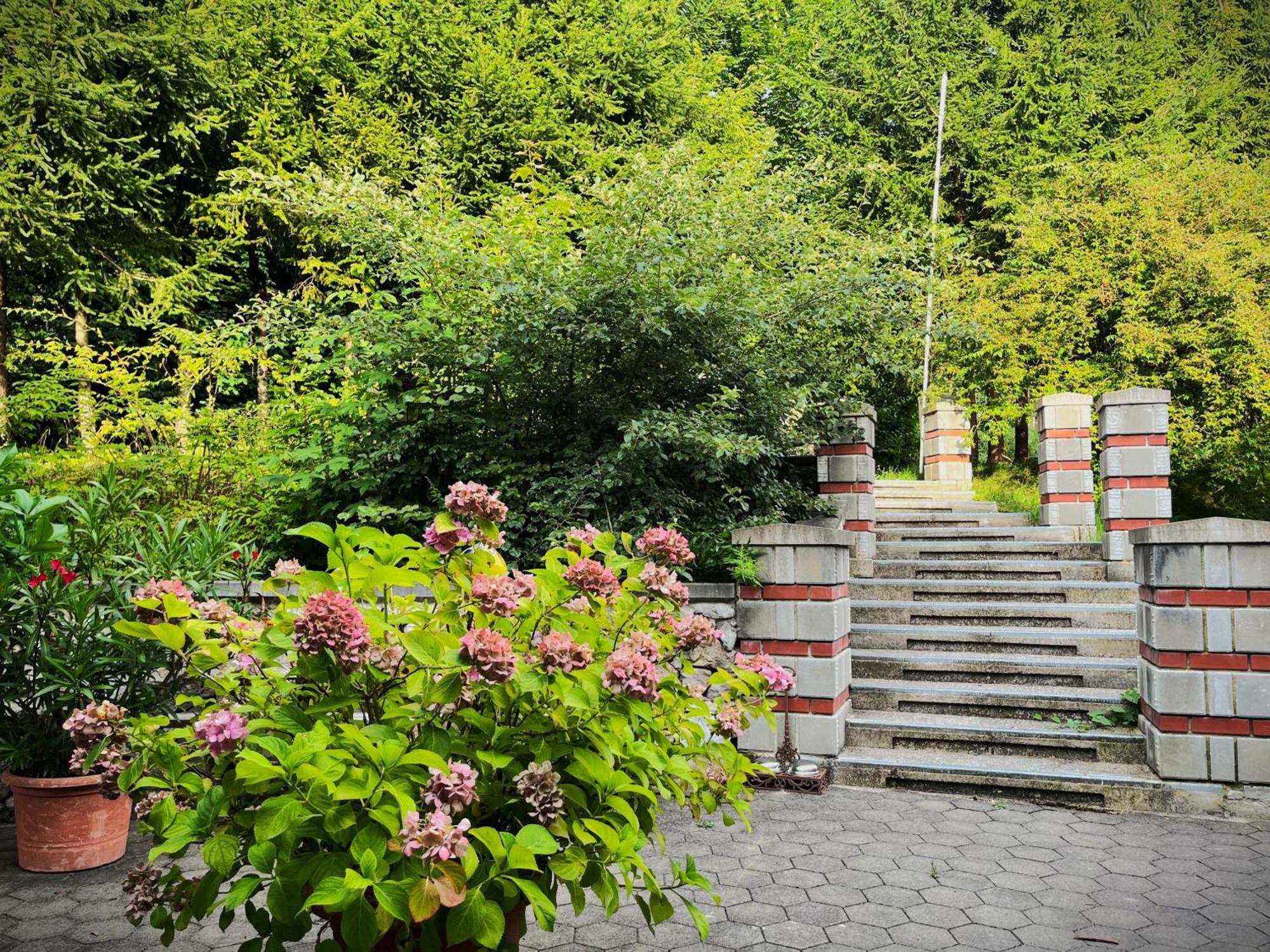 Tonihof Eschenlohe Hotel Buitenkant foto